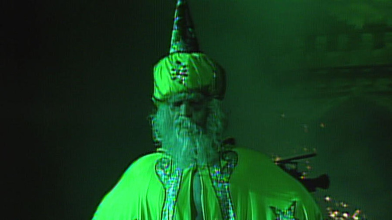 Nash entering dressed as Oz