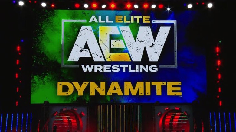 aew dynamite logo 2