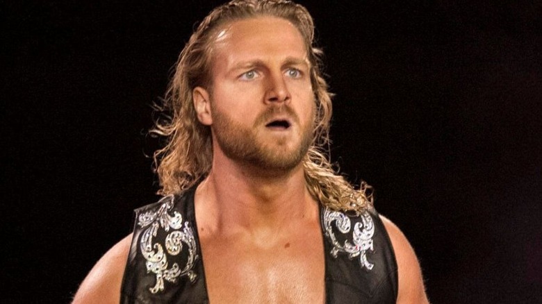 Adam Page elogia a Colt Cabana y otras estrellas de AEW en una publicación sincera