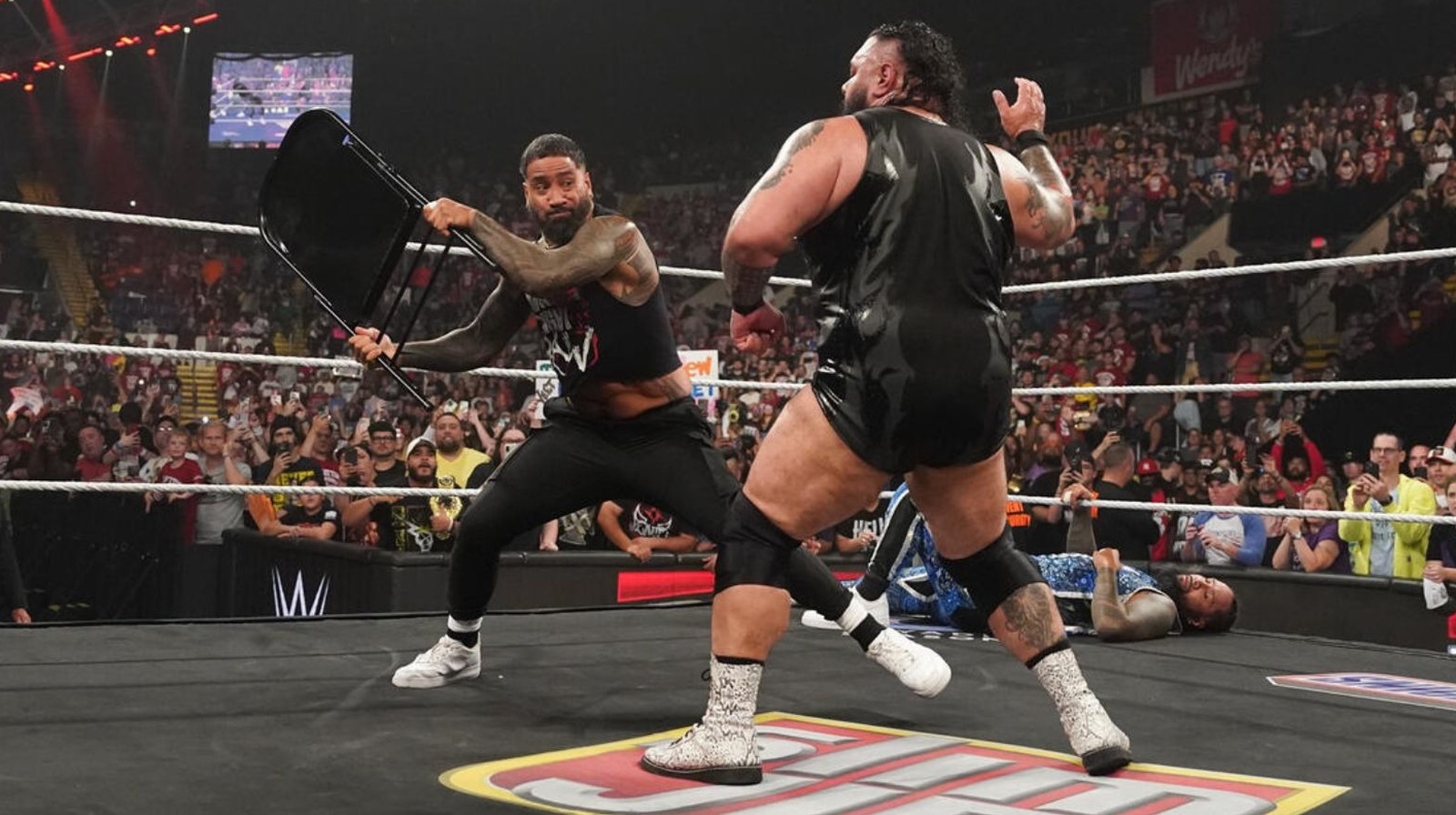 https://www.wrestlinginc.com/img/gallery/adam-pearce-names-special-guest-referee-for-usos-vs-vision-bout-at-wwe-wrestlepalooza/l-intro-1758405726.jpg