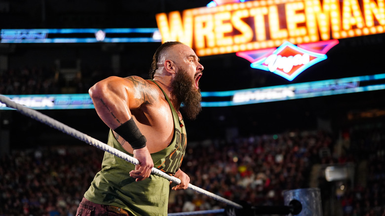 Braun Strowman lets out a huge roar to the crowd before his match on "WWE SmackDown"