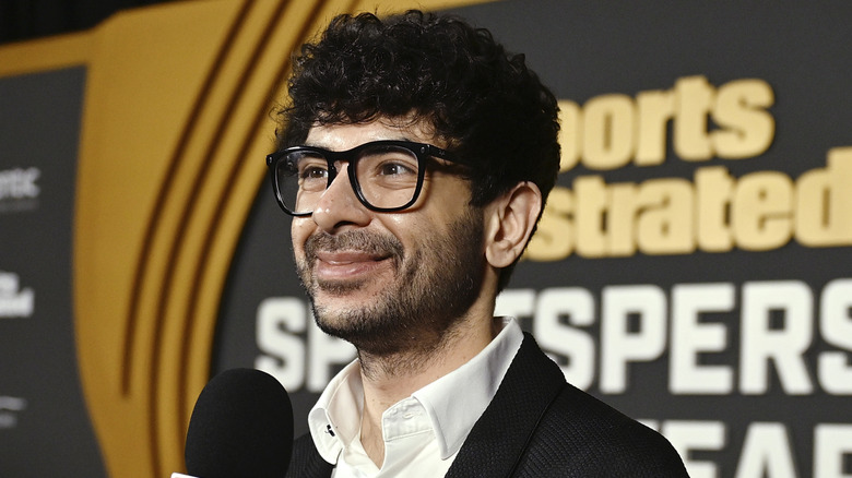 Tony Khan addresses the room