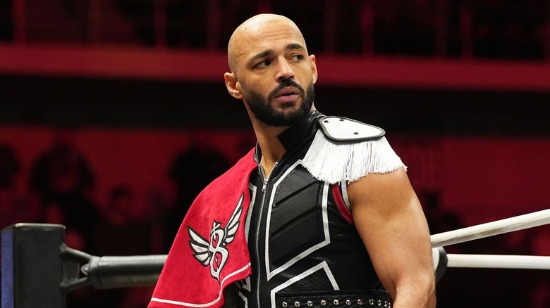 Ricochet looking over his shoulder