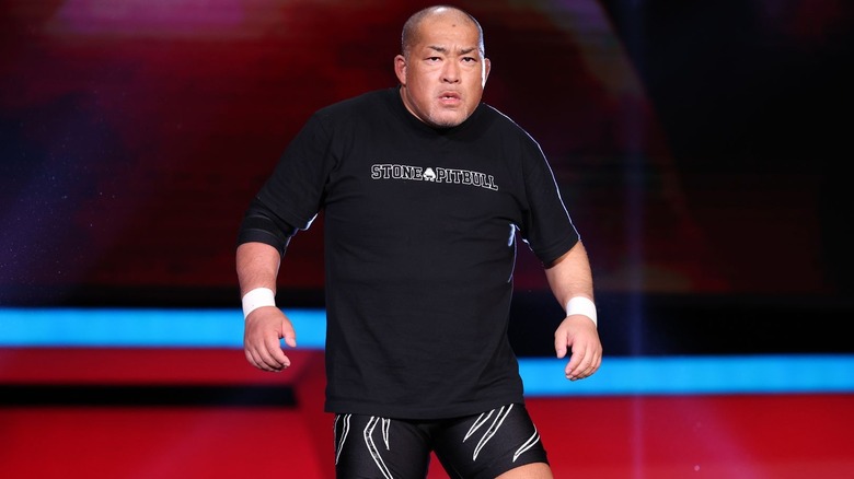 ISHII makes his way to the ring