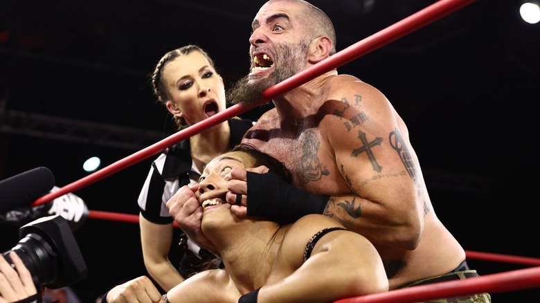 Mark Briscoe locks in a move