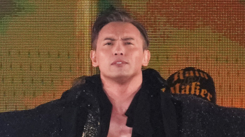 Kazuchika Okada making his entrance