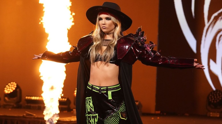 Julia Hart's entrance