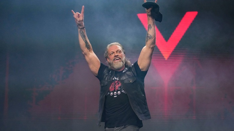 Adam Copeland greets the fan