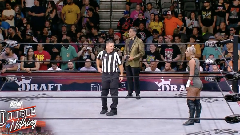Women's Title: Jamie Hayter (c) vs. Toni Storm