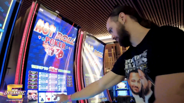Nick Jackson plays video poker