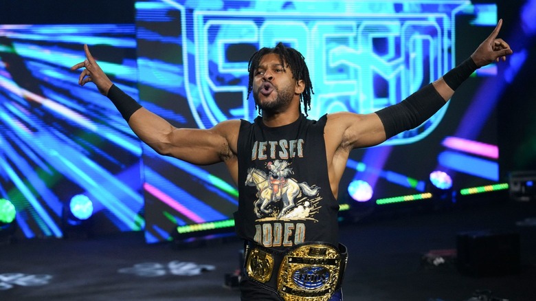 Kevin Knight makes an entrance