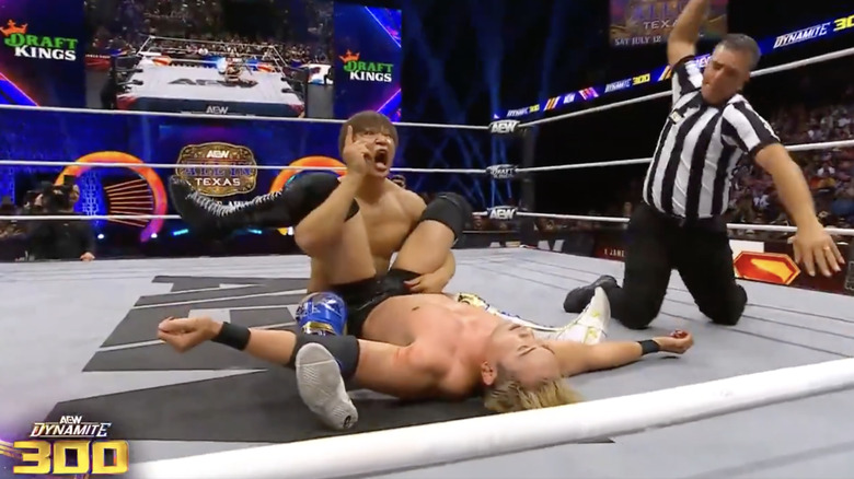 Ibushi pinning Okada