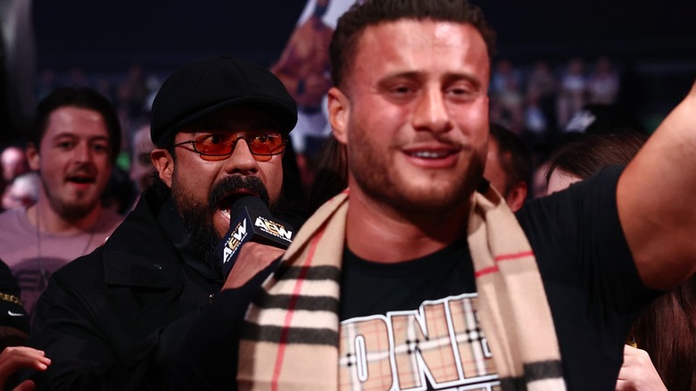 Andrade sneaks up on MJF