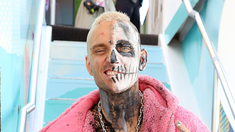 Darby Allin poses at Comic-Con