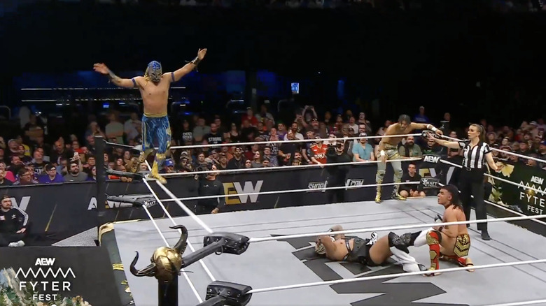 Several competitors in the ring