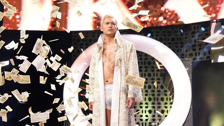 Kazuchika Okada poses on the ramp