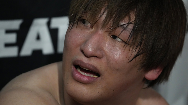Kota Ibushi looks worried