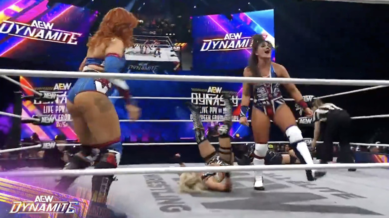 Hayter, Windsor, and Thekla in the ring