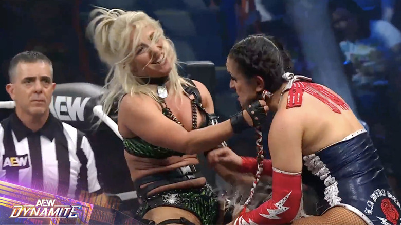 Thekla and Rosa teetering on the ropes