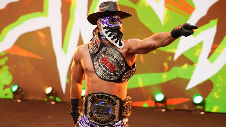 Bandido makes an entrance