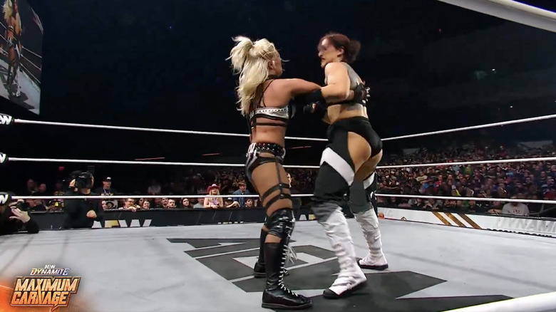 Thekla and Statlander in the ring