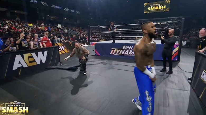 King and Johnson on the outside