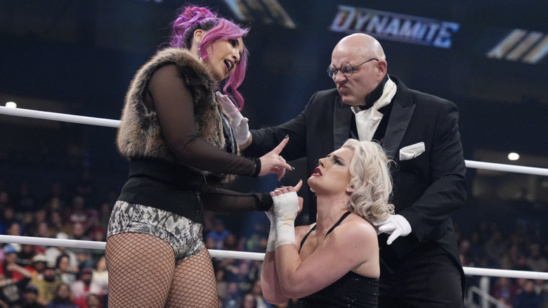 Shirakawa, Luther, and Storm all in the ring