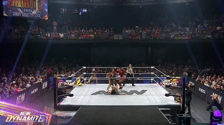 Several competitors in the ring