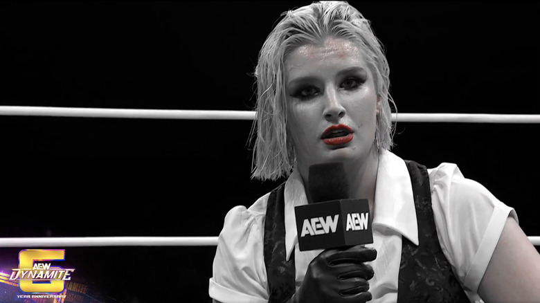 Storm in the ring speaking