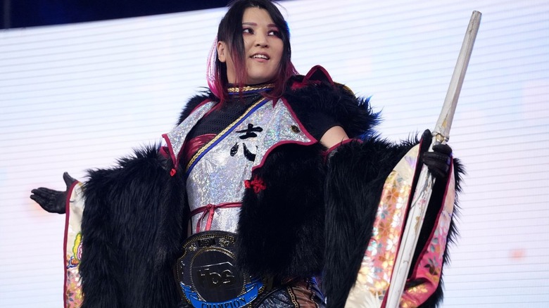 Hikaru Shida wearing the TBS Championship on "AEW Collision"