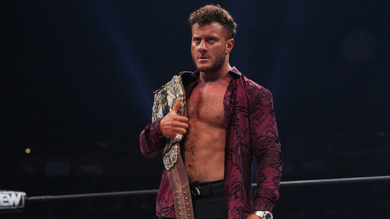 MJF holding the AEW Title