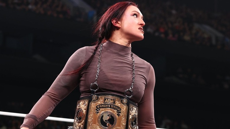 Kris Stalander wearing the AEW Women's Championship around her waist