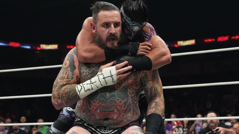 Brodido celebrate in the ring