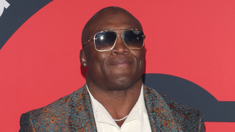 Bobby Lashley wearing shades