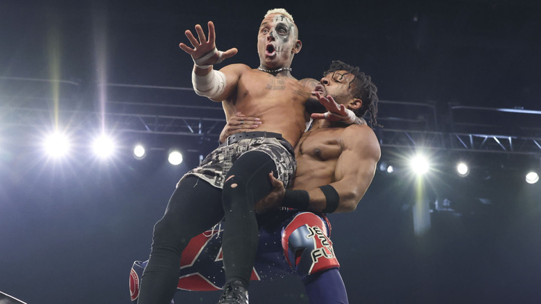 Darby Allin wrestling Kevin Knight on AEW Dynamite