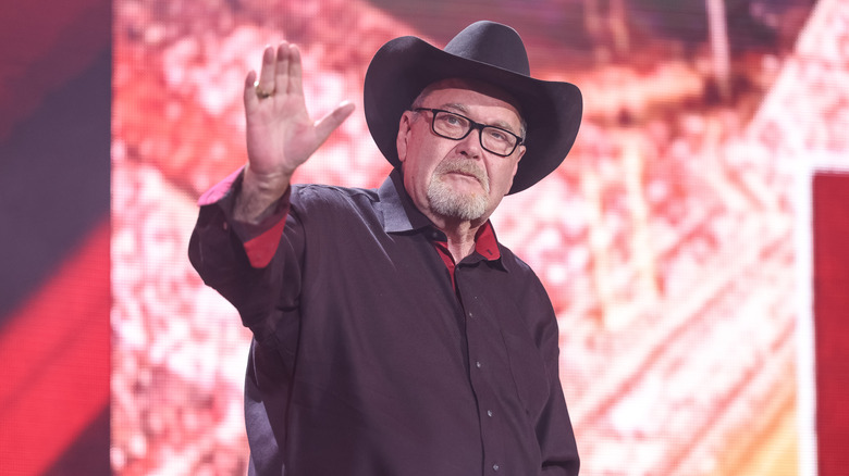 Jim Ross waves to the fans