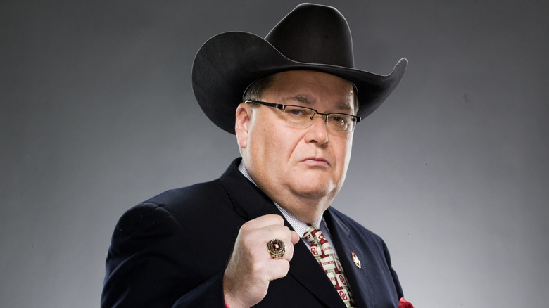 Jim Ross shows off his well deserved WWE Hall of Fame class ring