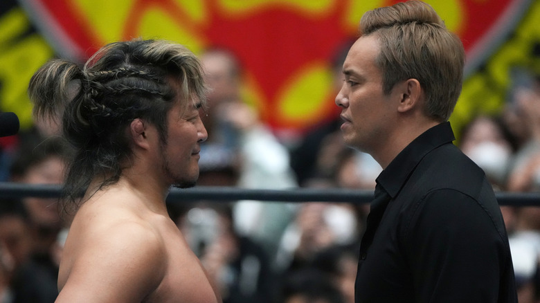Hiroshi Tanahashi and Kazuchika Okada face off during the New Japan Pro-Wrestling Tosho Arena Anjo event, November 2025.