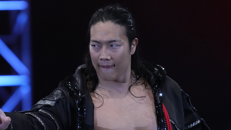 Konosuke Takeshita focusing in before a match
