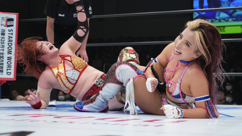 Mina Shirakawa lucha en Korakuen Hall