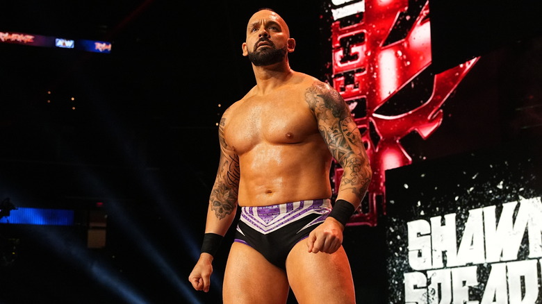 Shawn Spears making his entrance 