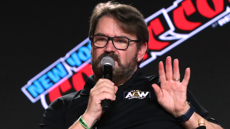 Tony Schiavone speaking during 2021's New York Comic Con.