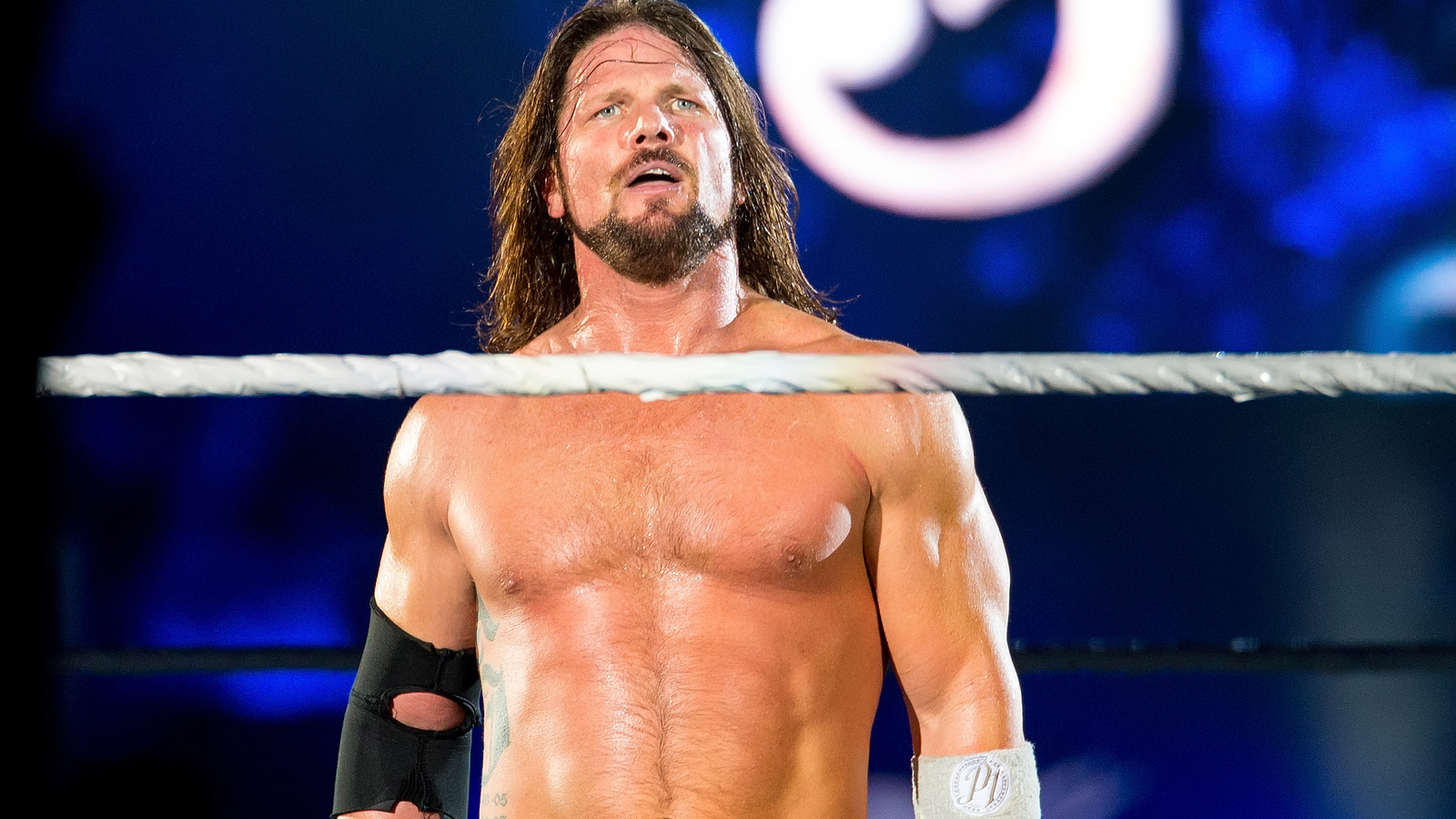 AJ Styles Returns, Attacks Roman Reigns (But Also LA Knight) On WWE
