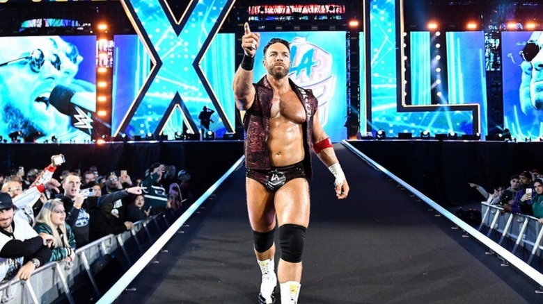 LA Knight makes entrance at WrestleMania 40