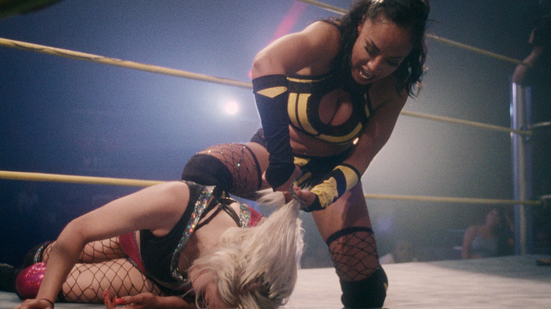 Leila Grey wrestling Haley J