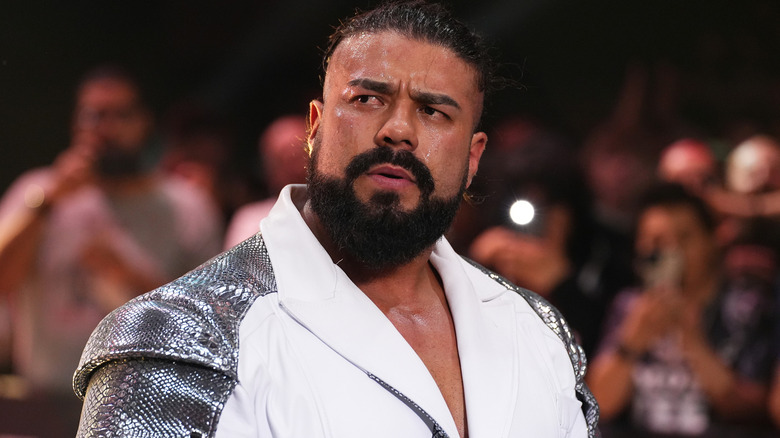 Andrade El Idolo looking into crowd