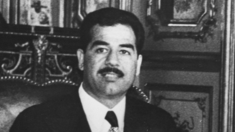 Saddam Hussein a principios de la década de 1970