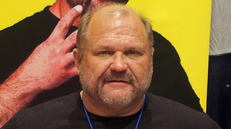 Arn Anderson avoids turning around so he doesn't come face to face with himself