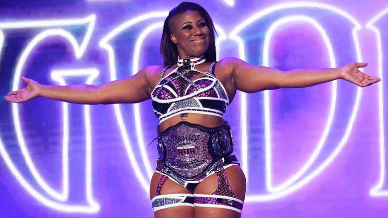 Athena posing with the ROH Women's Championship