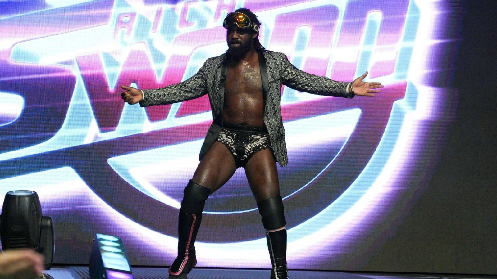 Backstage News On Former WWE Star Rich Swann's Contract Status With TNA Wrestling